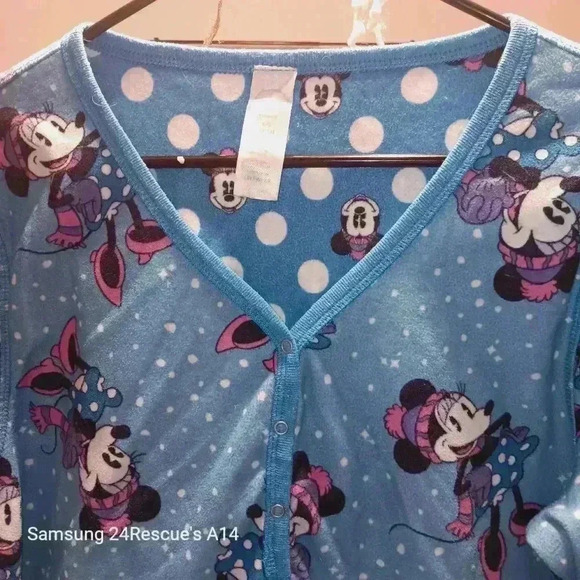 Women's Polyester Disney Minnie Mouse Sleepshirt Size L Snap Buttons Like New - Picture 10 of 11